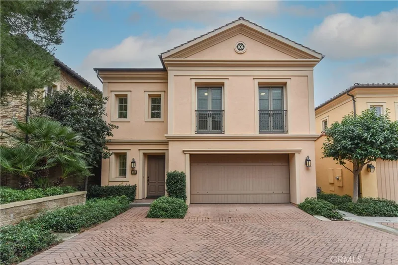 60 Brindisi, Irvine