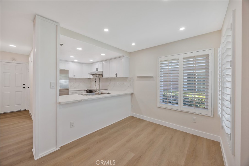 60 Christamon S 43, Irvine CA 92620 - photo 2