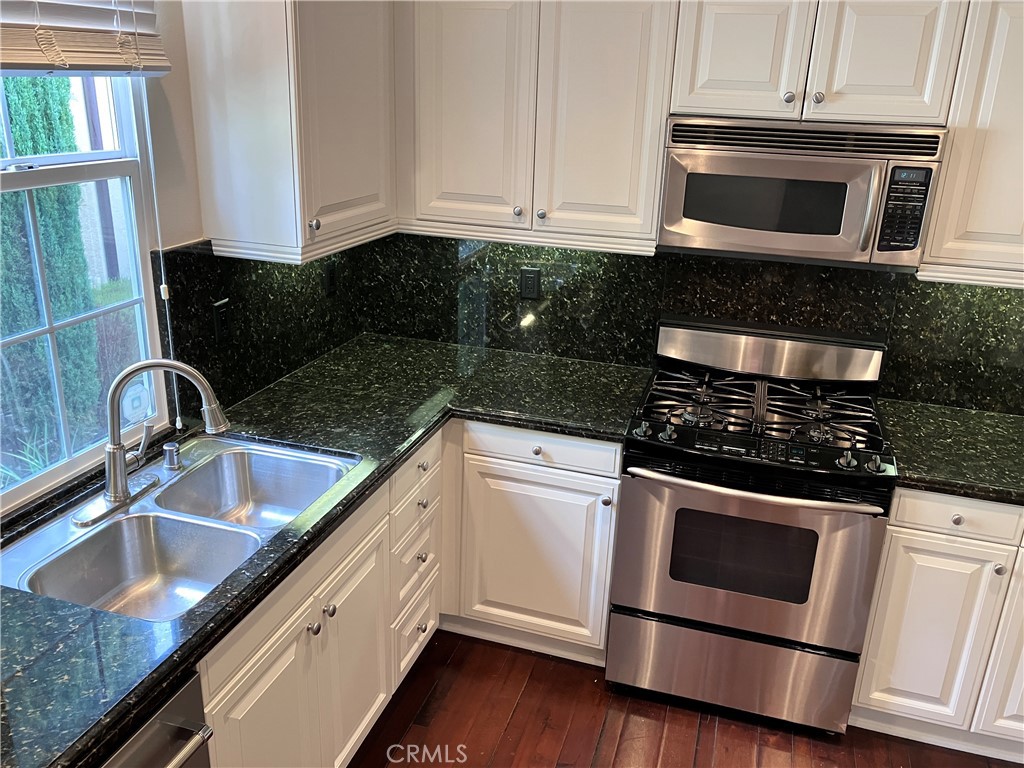 60 Greenhouse, Irvine CA 92603 - photo 4