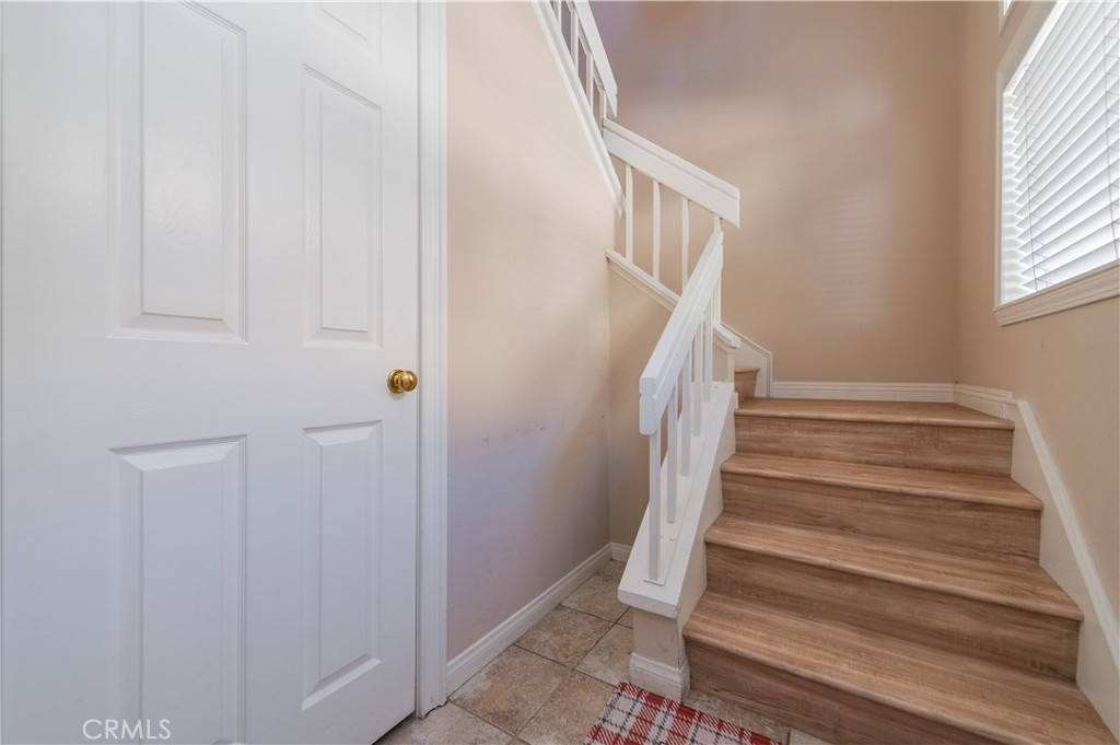 60 Magellan Aisle, Irvine CA 92620 - photo 3