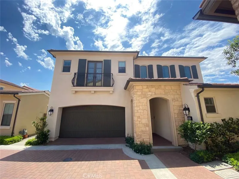 60 Meander, Irvine