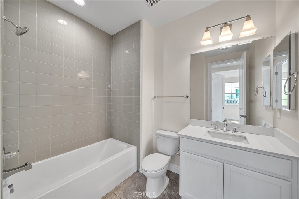 Secondary suite bathroom - 60 Sherwood, Irvine CA 92620 - photo 45