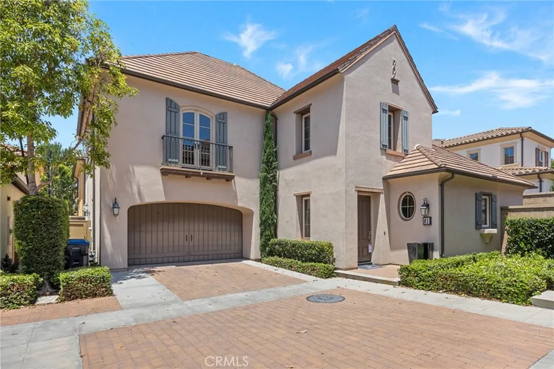 61 Bloomington, Irvine