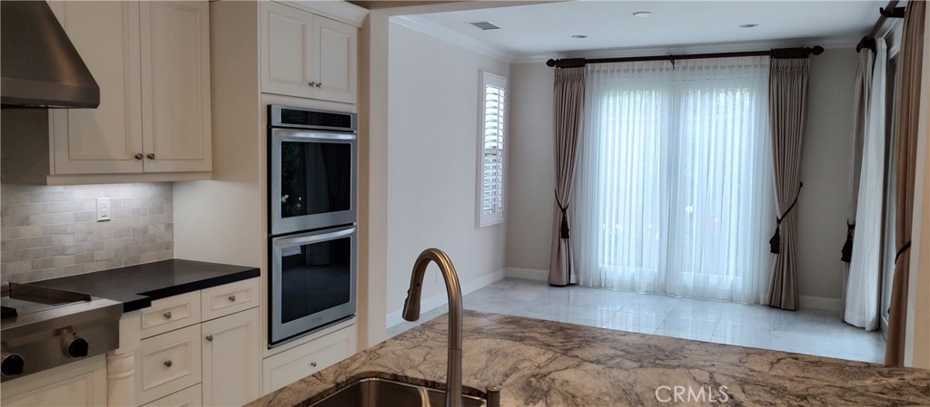 61 Cortland, Irvine CA 92620 - photo 2