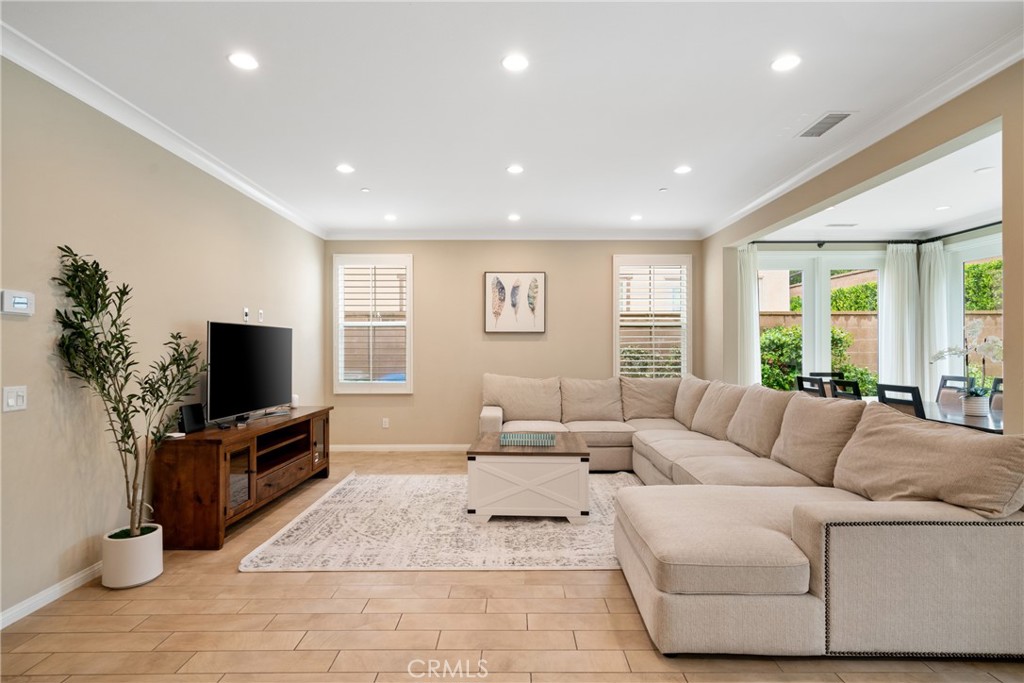 61 Crestwick, Irvine CA 92620 - photo 2
