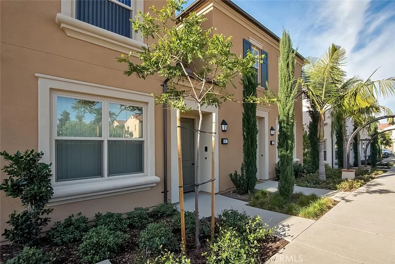 61 Fairymoss, Irvine, CA 92620