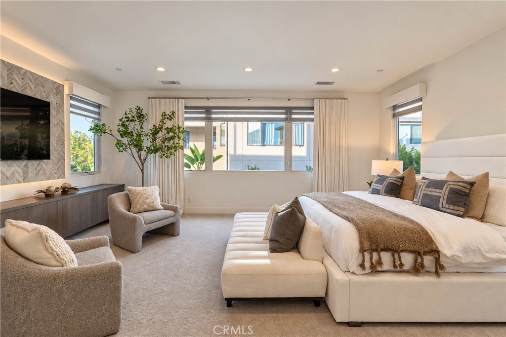 61 Iluna, Irvine CA 92618 - photo 9