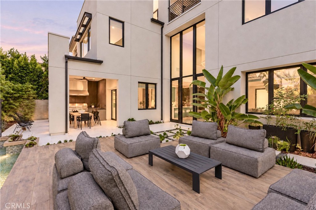 61 Iluna, Irvine CA 92618 - photo 12