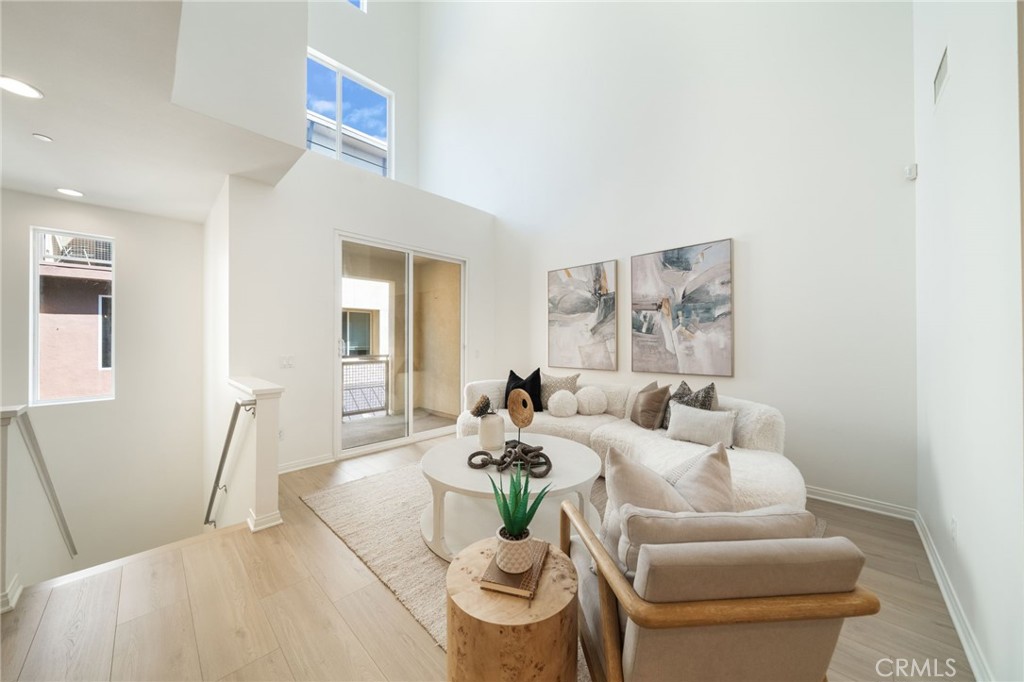 615 Rockefeller, Irvine CA 92612 - photo 3