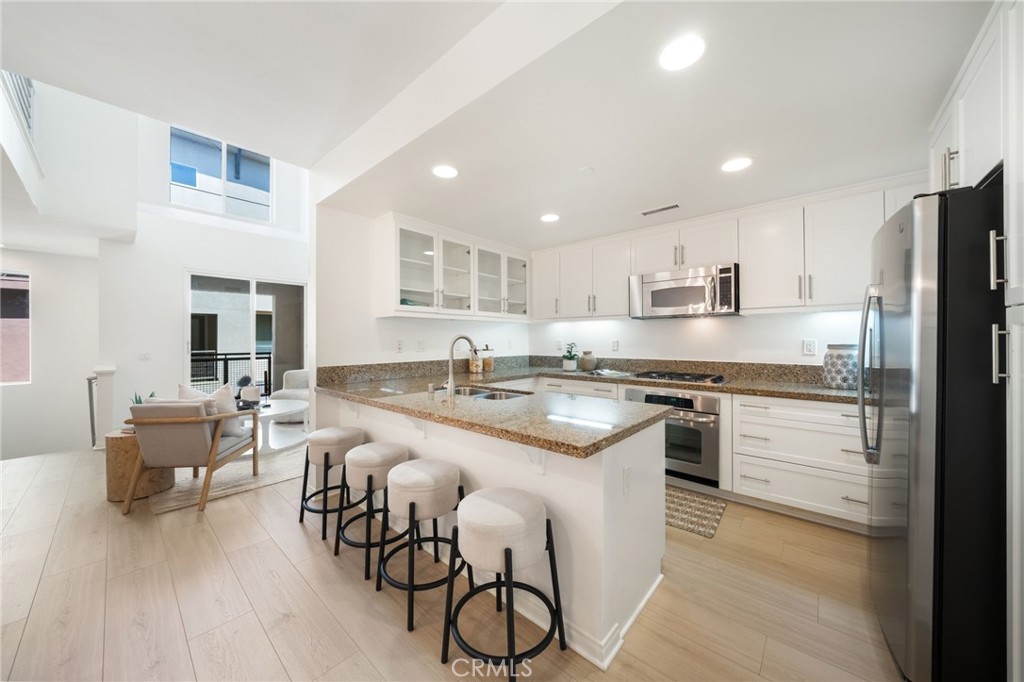 615 Rockefeller, Irvine CA 92612 - photo 11