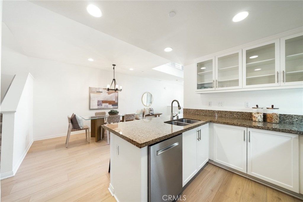 615 Rockefeller, Irvine CA 92612 - photo 13