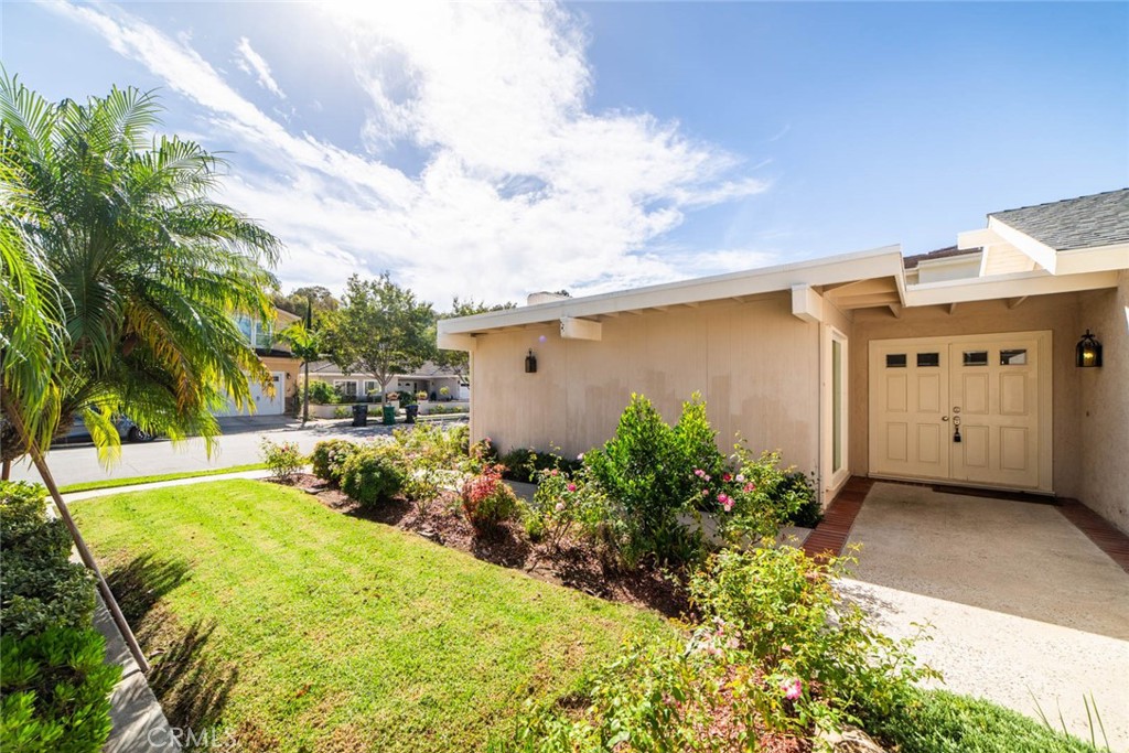 6271 Sierra Siena Road, Irvine CA 92603 - photo 2