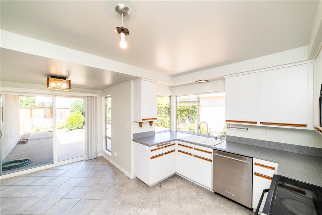 6271 Sierra Siena Road, Irvine CA 92603 - photo 19