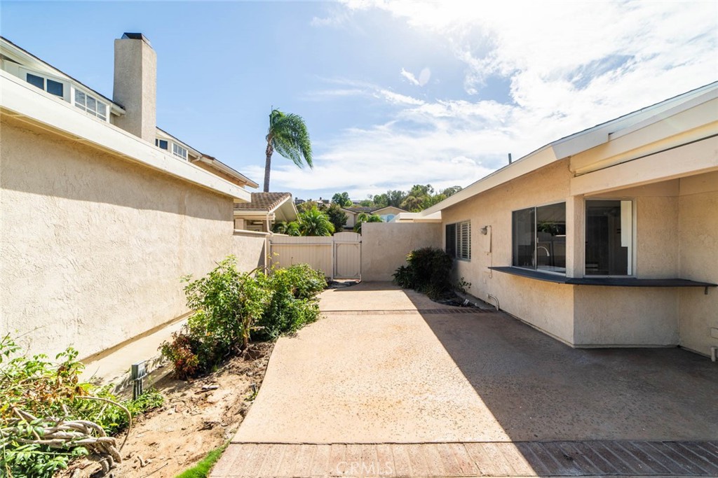 6271 Sierra Siena Road, Irvine CA 92603 - photo 31