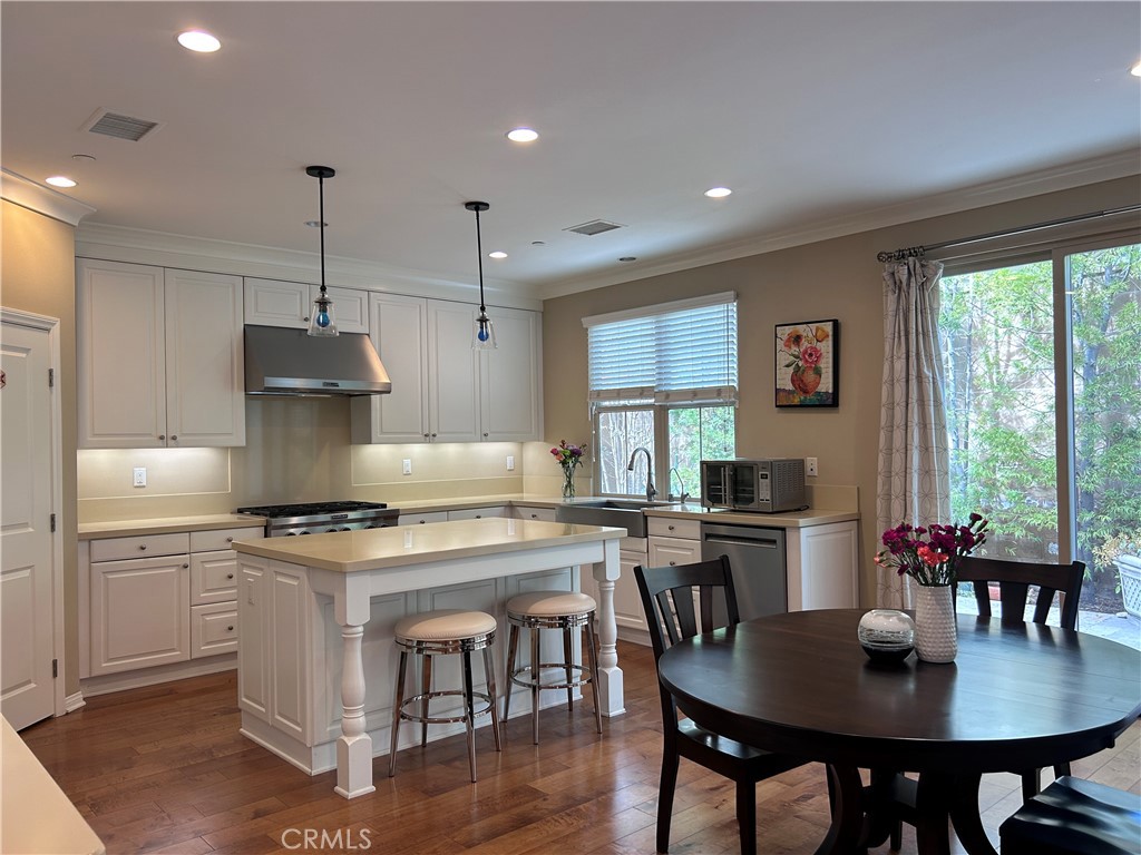 63 Elmdale, Irvine CA 92620 - photo 3