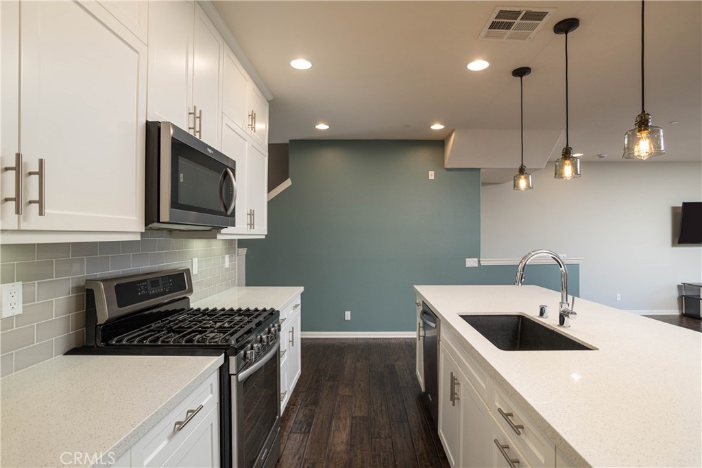 kitchen - 63 Origin, Irvine CA 92618 - photo 6