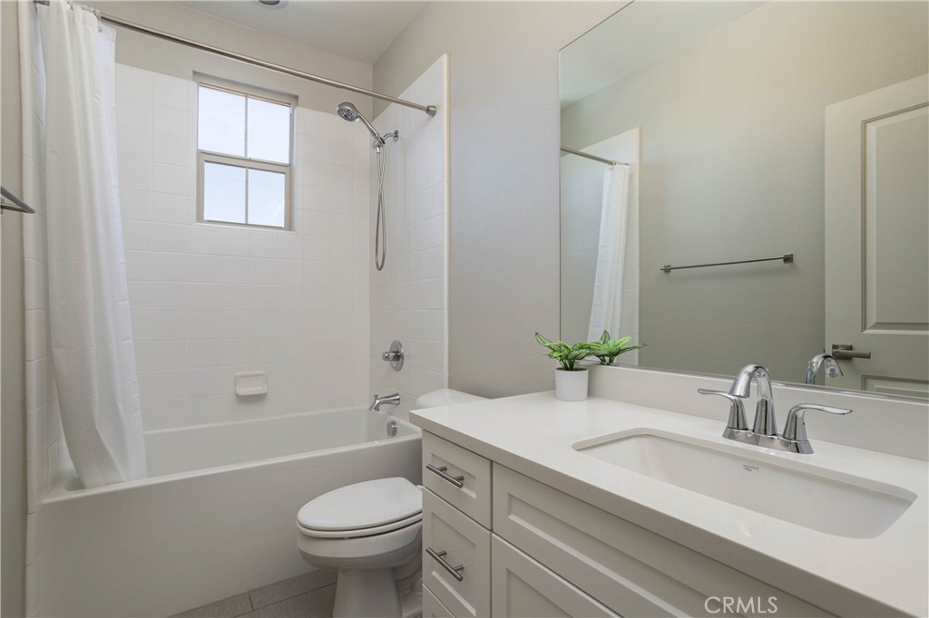 second upstairs bath - 63 Origin, Irvine CA 92618 - photo 23