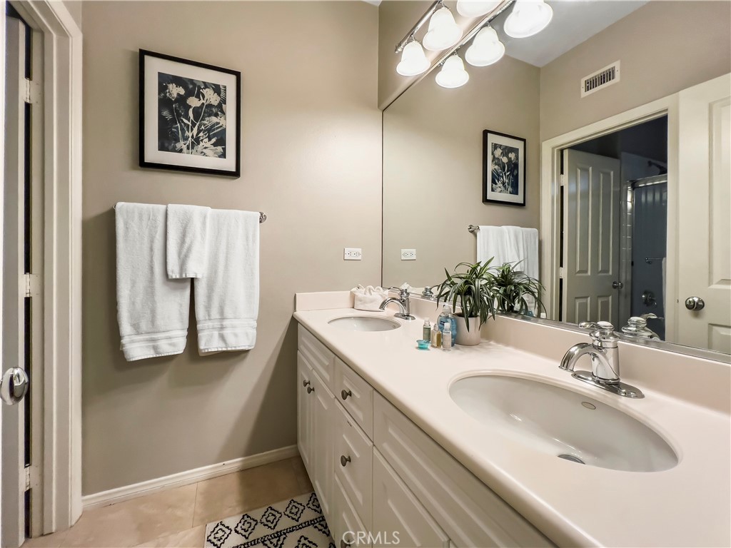 63 SECRET GARDEN, Irvine CA 92620 - photo 22