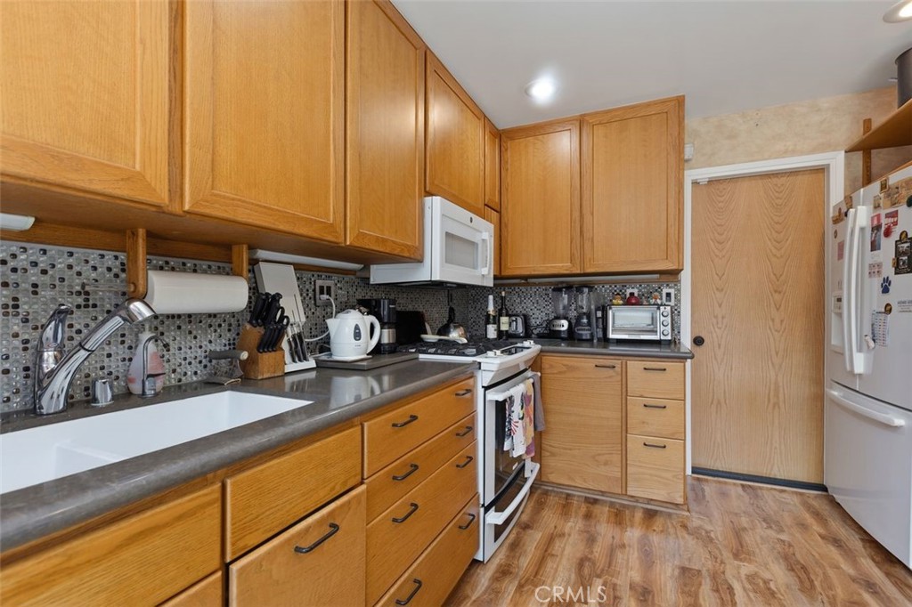 63 Seton, Irvine CA 92612 - photo 15