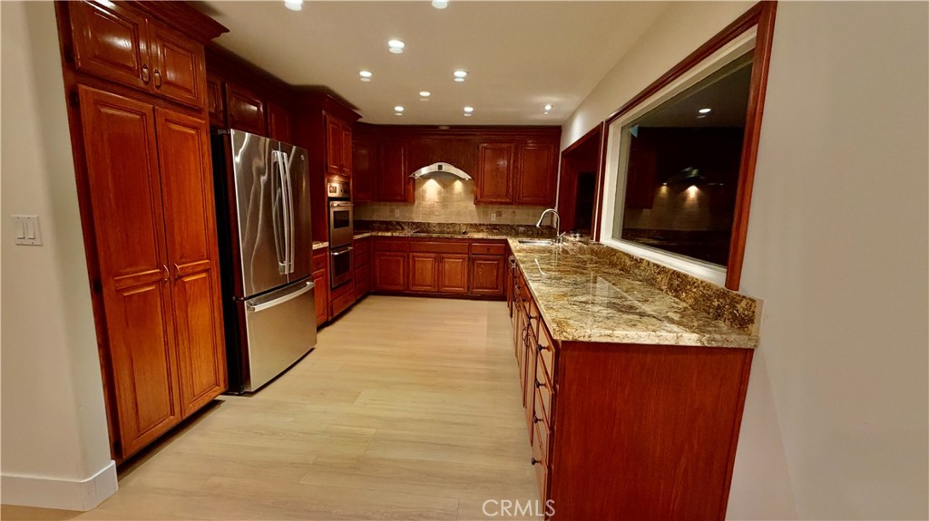 63 Sparrowhawk, Irvine CA 92604 - photo 4