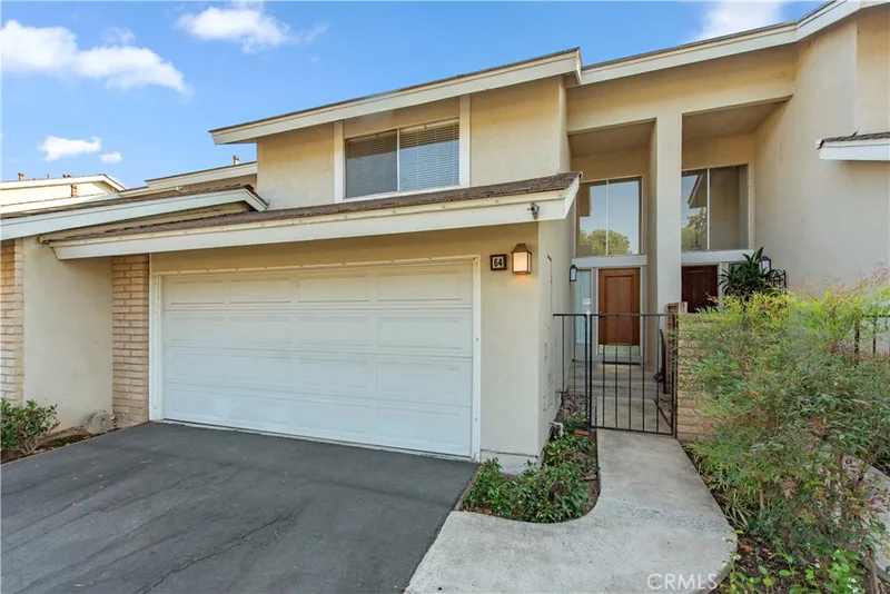 64 Ashbrook 56, Irvine, CA 92604