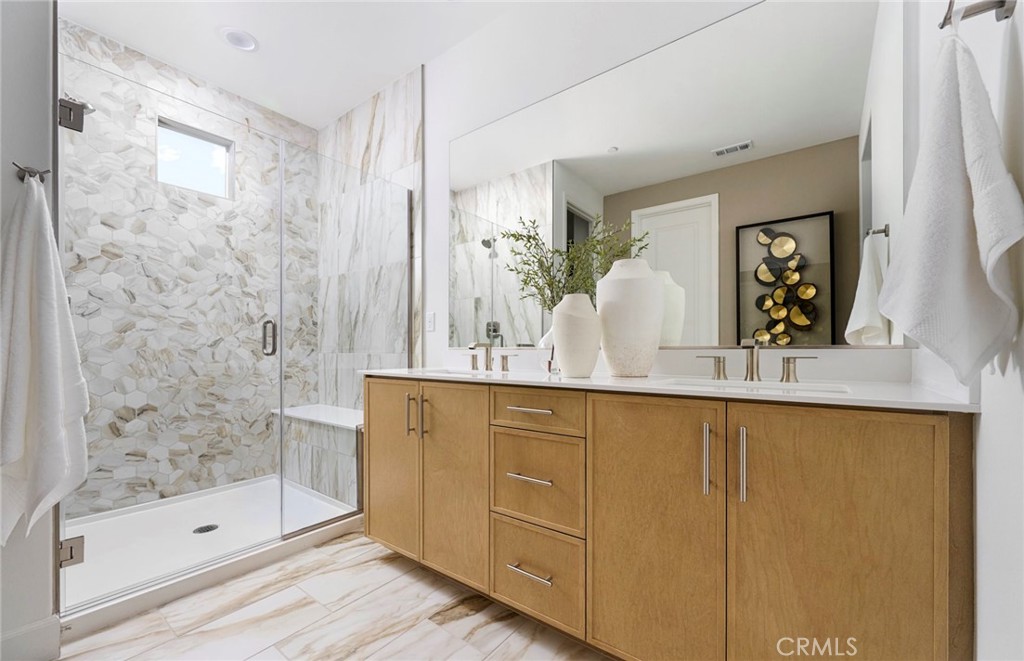 Photos uploaded are of the model representing the floor plan and are to demonstrate furniture layout. Furniture pictured - 644 Gadwall, Irvine CA 92618 - photo 10