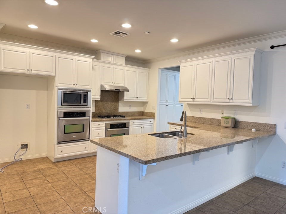 65 Distant Star, Irvine CA 92618 - photo 3