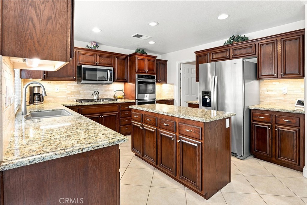 65 Linhaven, Irvine CA 92602 - photo 15