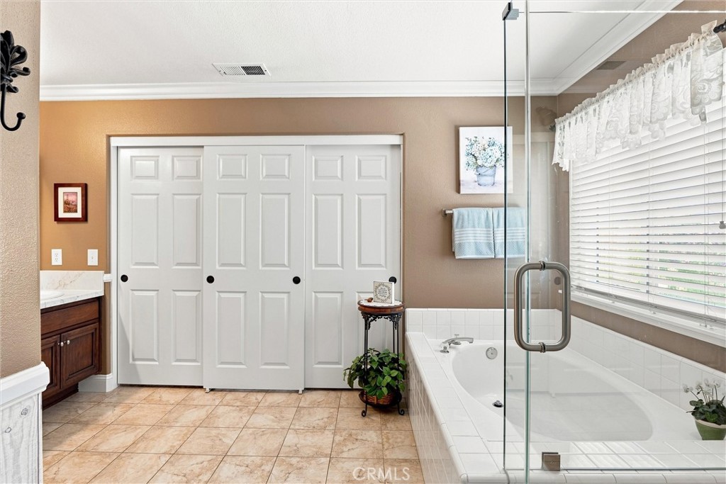 65 Linhaven, Irvine CA 92602 - photo 27