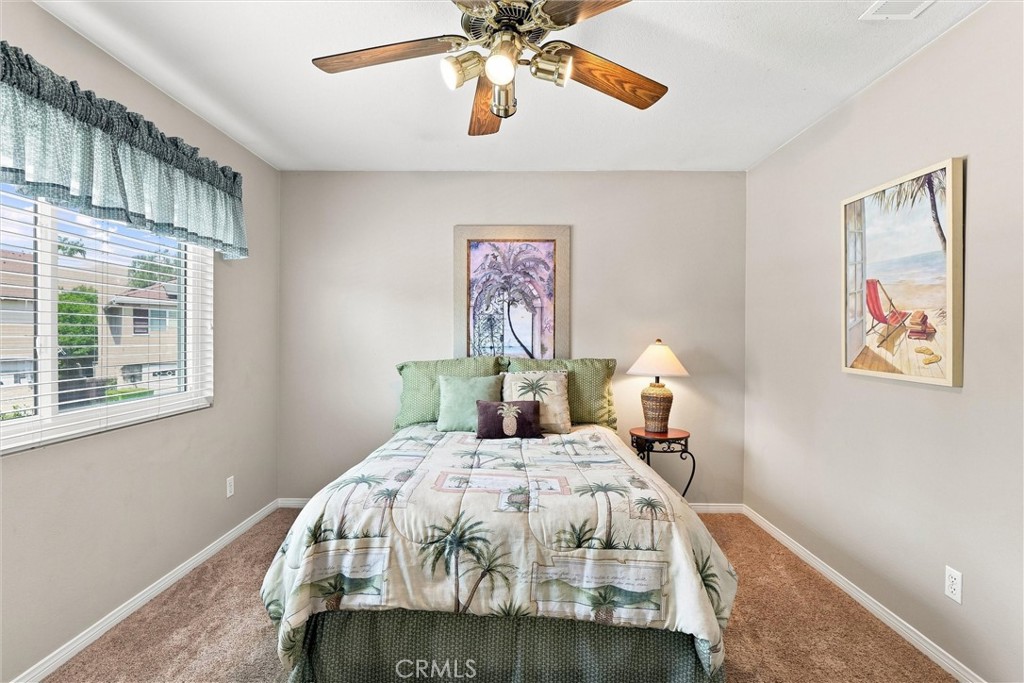 65 Linhaven, Irvine CA 92602 - photo 33