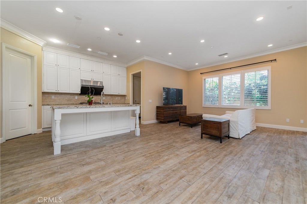 65 Pinetree, Irvine CA 92620 - photo 6