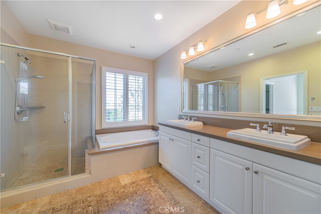 65 Pinetree, Irvine CA 92620 - photo 18