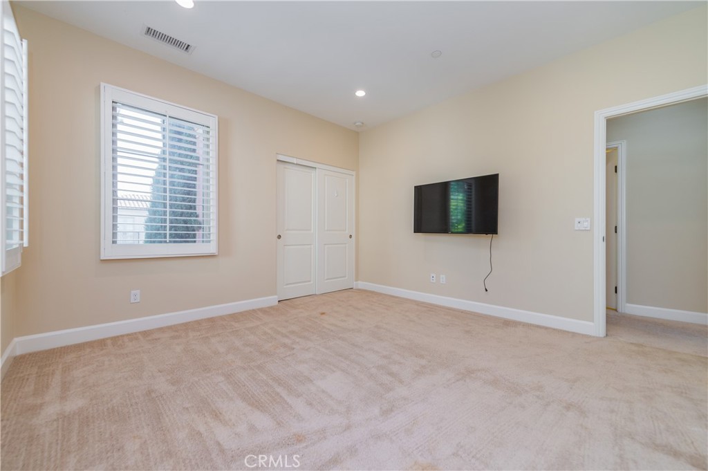 65 Pinetree, Irvine CA 92620 - photo 21