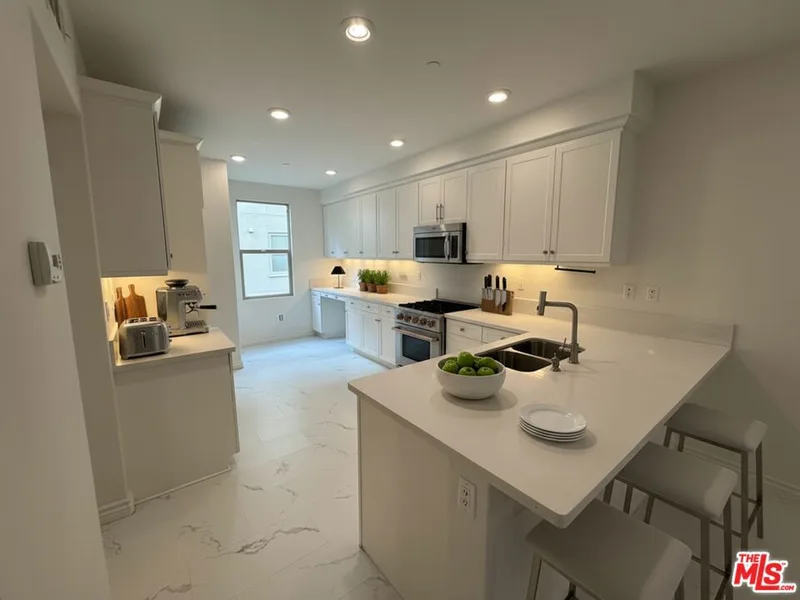 65 Plateau, Irvine, CA 92618