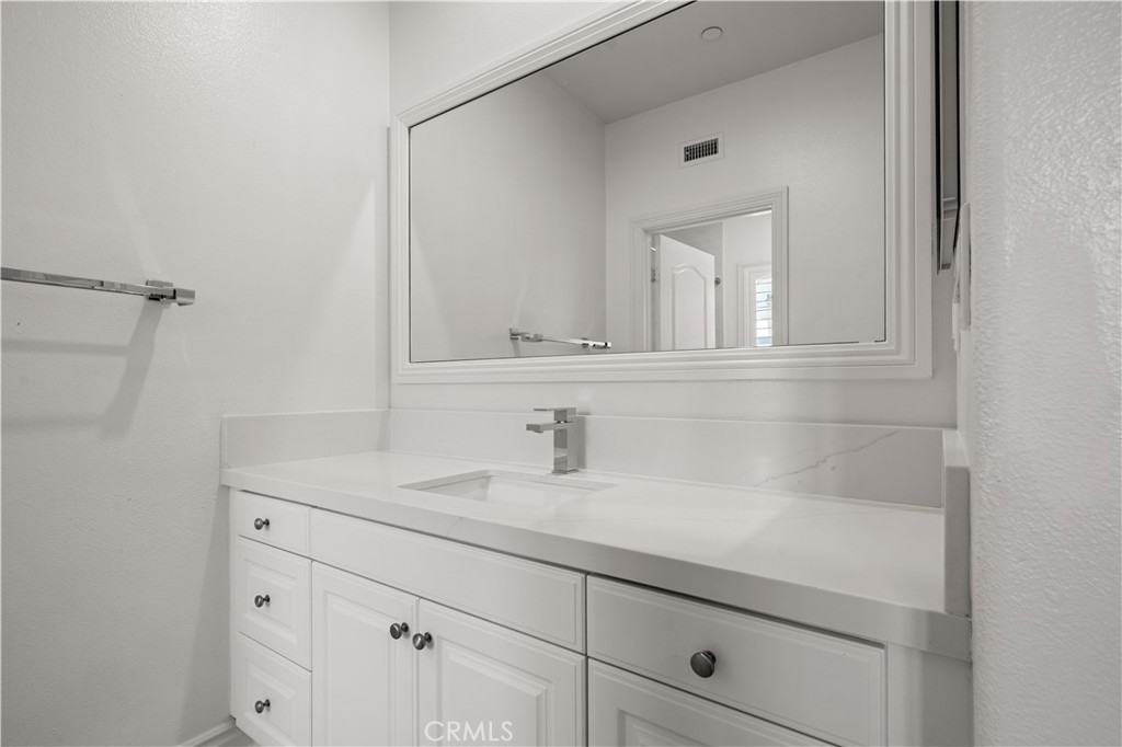 66 Eclipse, Irvine CA 92620 - photo 32