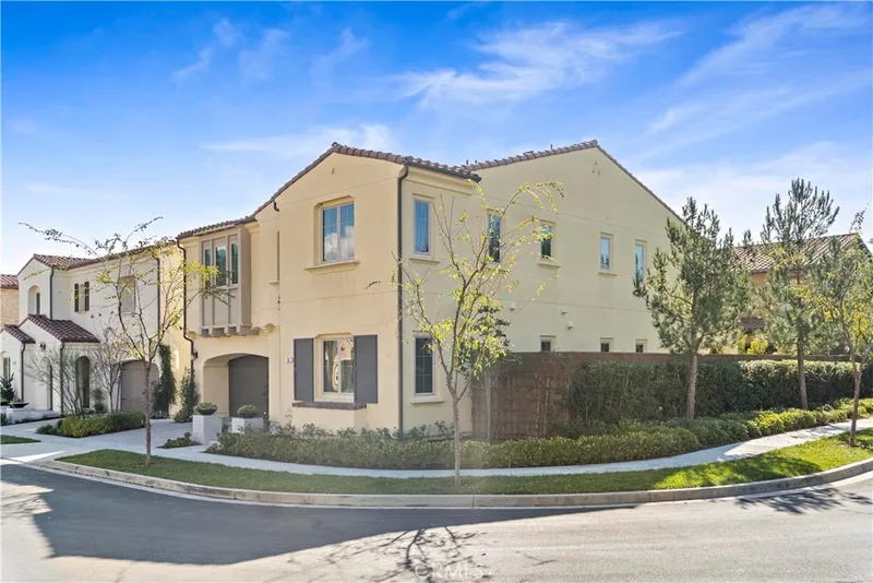 66 Poncho, Irvine, CA 92602