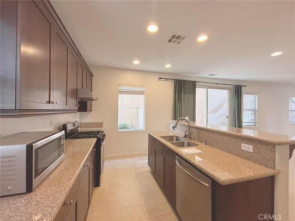 67 Keepsake, Irvine CA 92618 - photo 10