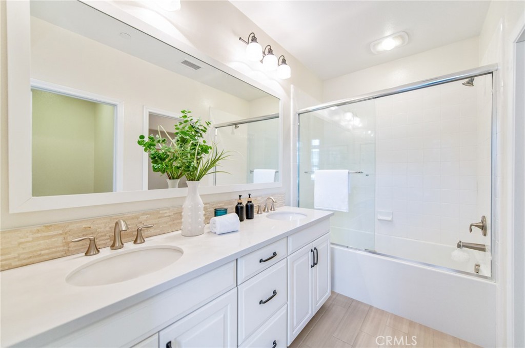 68 Rose Arch, Irvine CA 92620 - photo 22