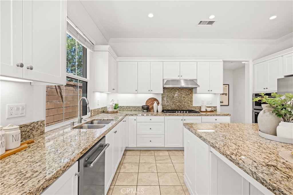 68 tollson, Irvine CA 92620 - photo 12