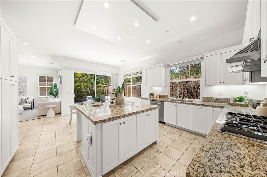 68 tollson, Irvine CA 92620 - photo 14