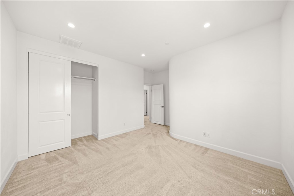 68 tollson, Irvine CA 92620 - photo 32