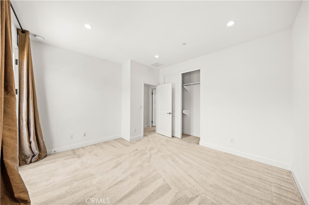 68 tollson, Irvine CA 92620 - photo 34