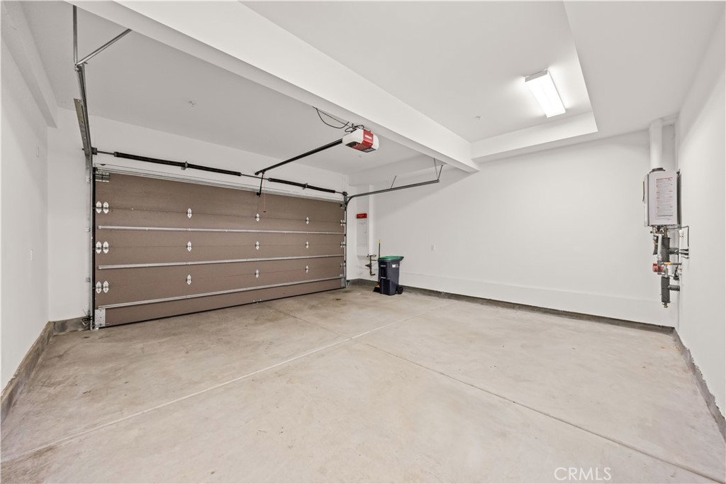 68 tollson, Irvine CA 92620 - photo 33
