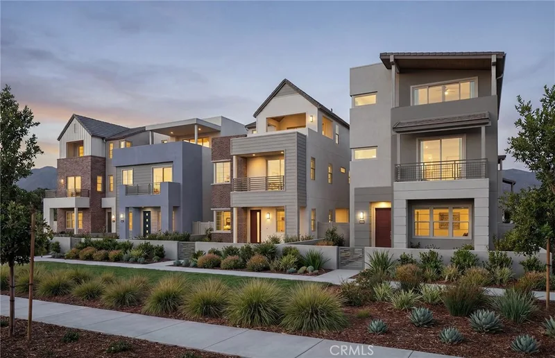 683 Chinon, Irvine