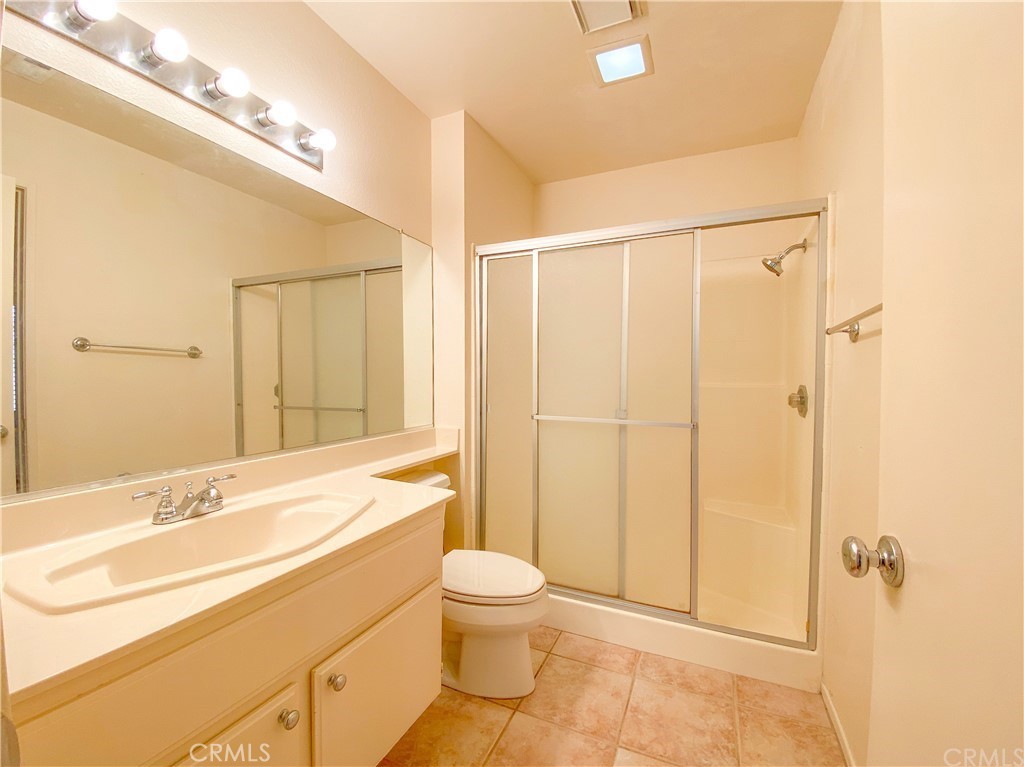 Bathroom2 - 69 Abrazo Aisle 127, Irvine CA 92614 - photo 6