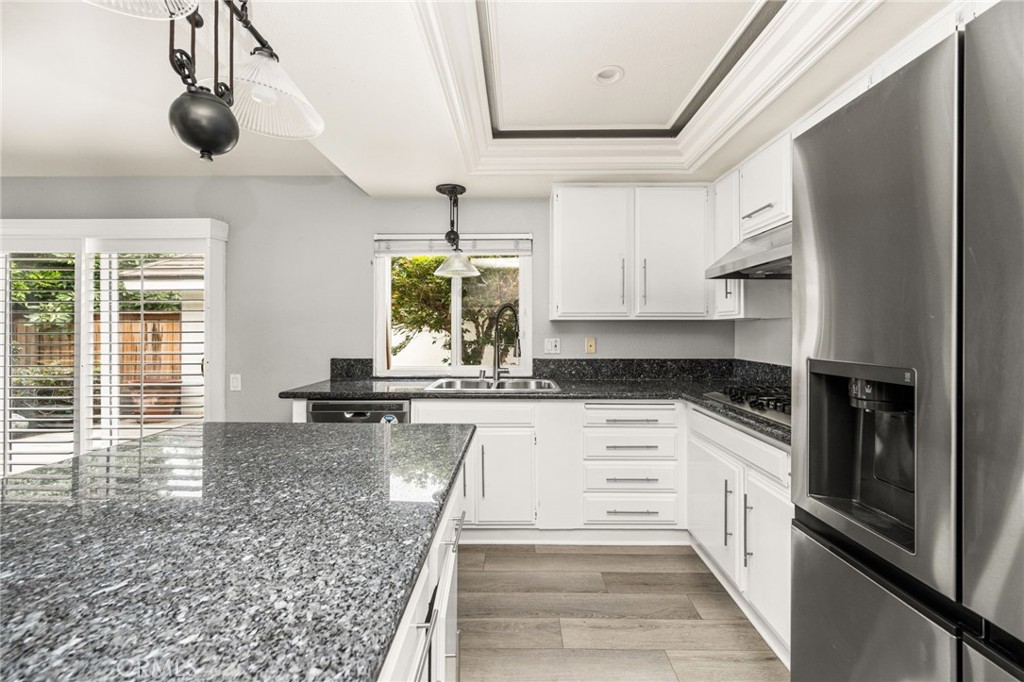7 Atlanta, Irvine CA 92620 - photo 20