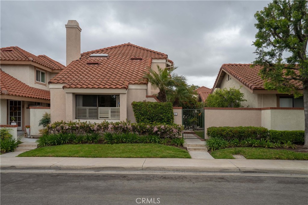 7 Calabria, Irvine CA 92620 - photo 1