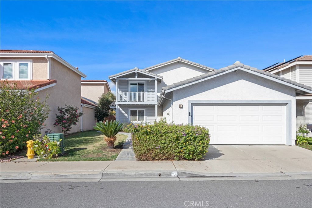 ?? FOR LEASE in Northwood! 4 Beds | 3 Baths | ~2,600 SqFt | 2-Car Garage ? Located on a quiet cul-de-sac ? Downstairs be - 7 Chattanooga, Irvine CA 92620 - photo 1