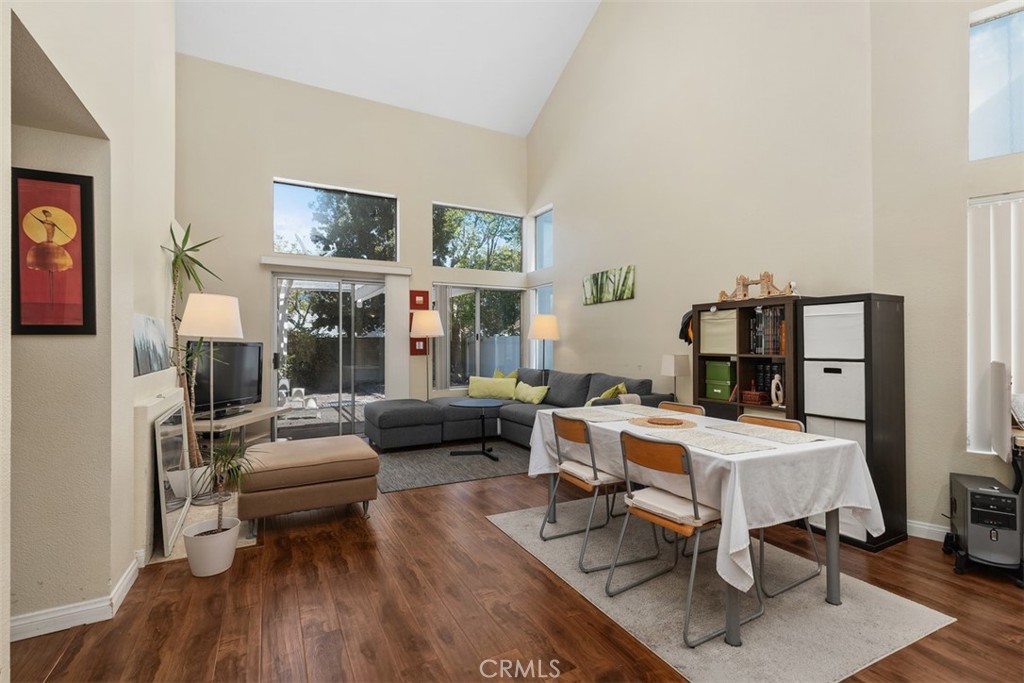 7 Del Perlatto, Irvine CA 92614 - photo 3