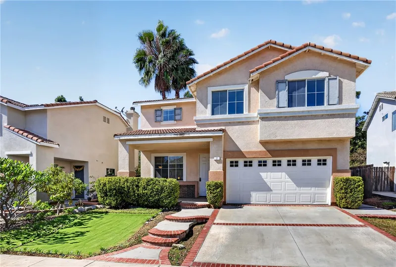 7 Dynasty Court, Irvine